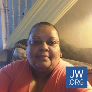 Meet your Posher, Cynthia